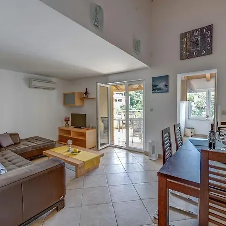 Apartman By The Sea Savar, Dugi Otok - 8128 *